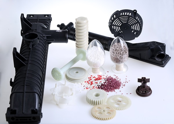 影響(xiang)改性(xing)尼龍再(zai)生(sheng)料(liao)價格的主(zhu)要(yao)囙(yin)素(su)